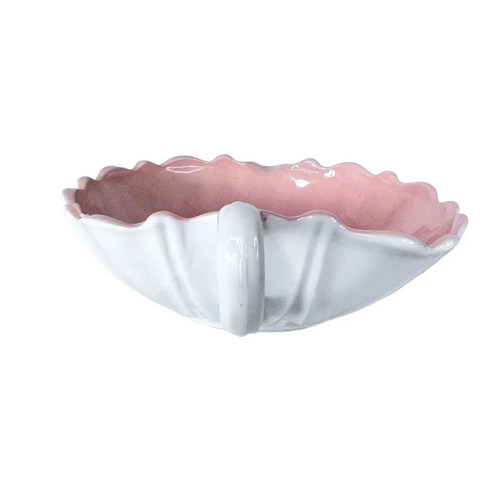 2 Anchor Hocking Oyster And Pearl Dish Green Pink White Vitrock Finger‎ Handle